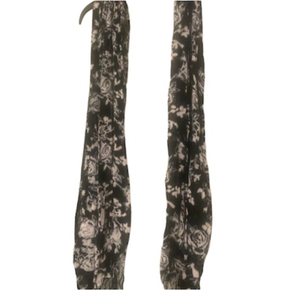 🌞 Beautiful Black sheer Scarf White Rose print women length 66”